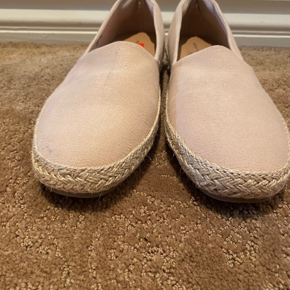 Easy Spirit Women’s Beige Tan Espadrille Flats Shimmer size 10 Slip On - Picture 9 of 11